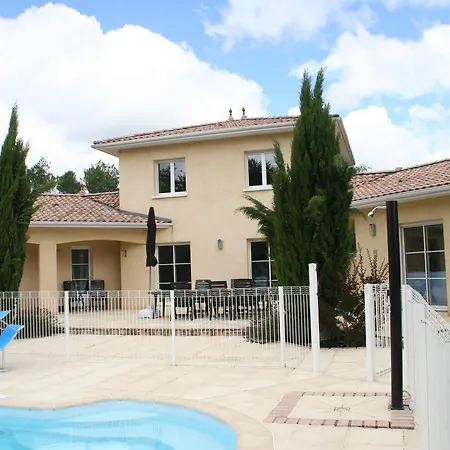 Mimizan Villa *